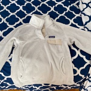 patagonia women’s white fleece
